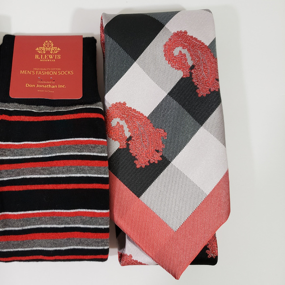 Necktie Hanky Socks Box Set by R Lewis RG002 Red - Picture 2 of 6